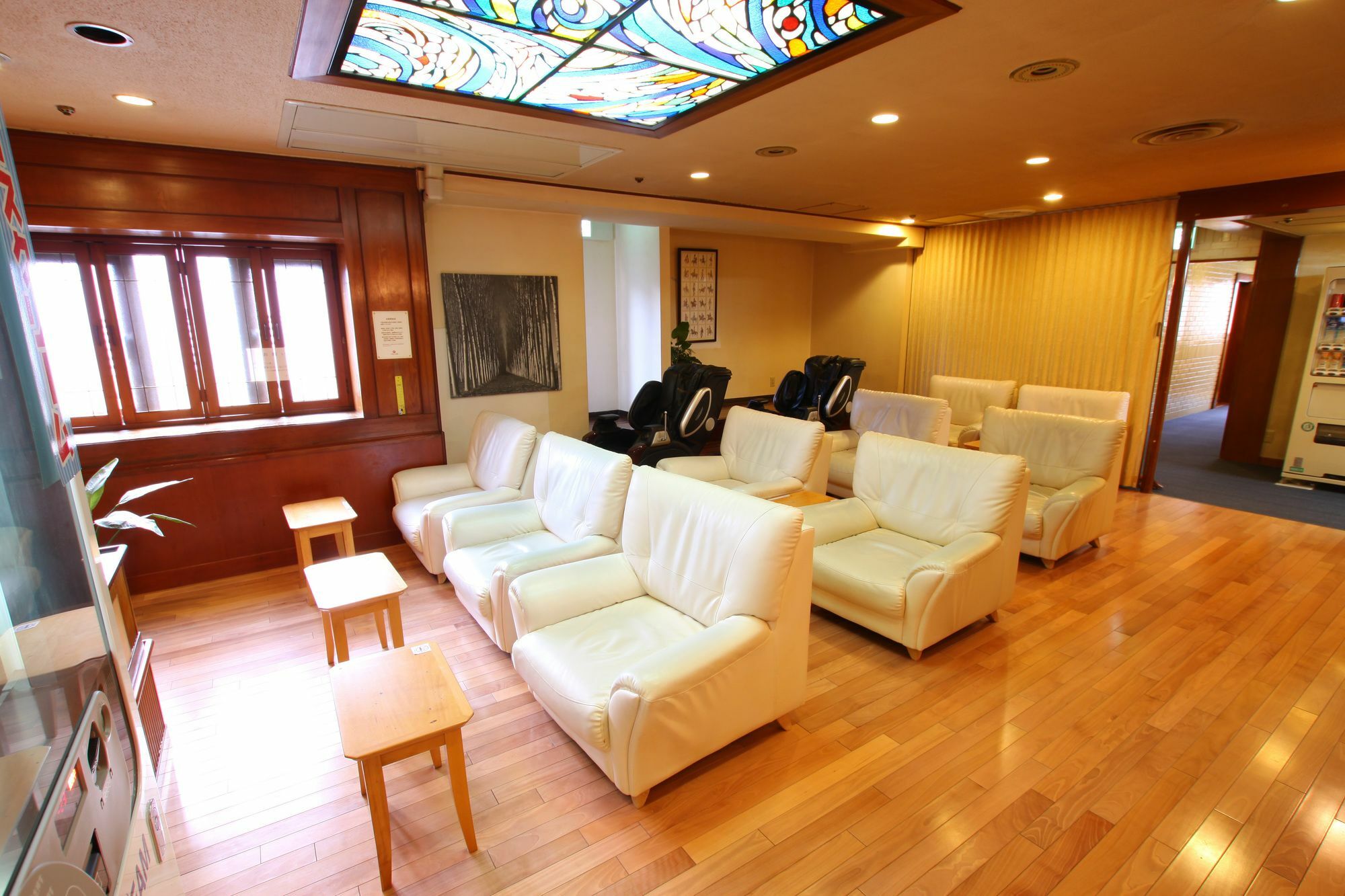 Capsule Inn Osaka - Caters To Men Eksteriør billede