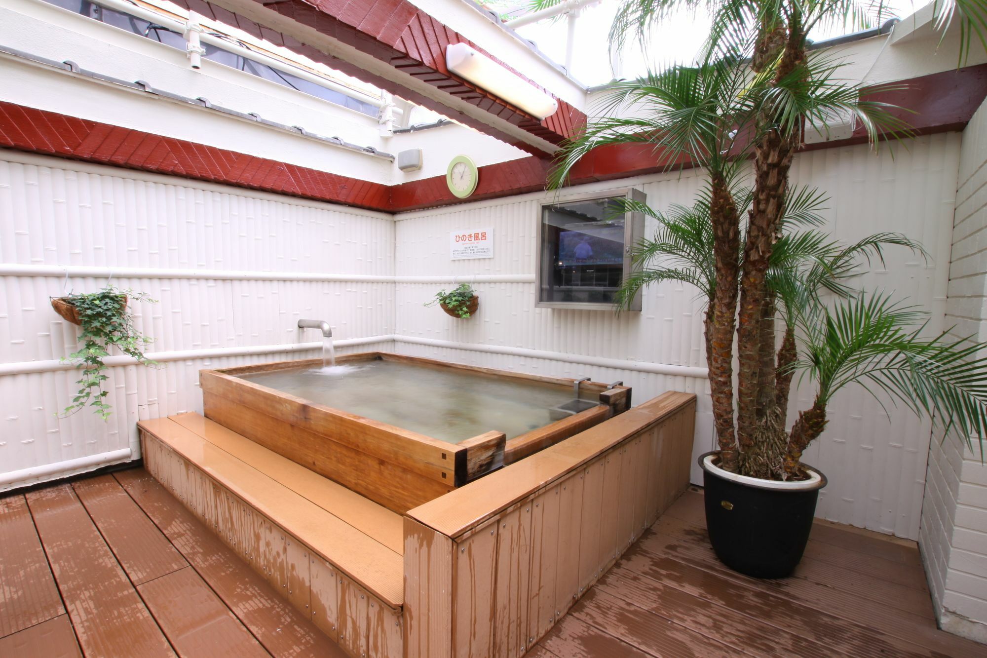 Capsule Inn Osaka - Caters To Men Eksteriør billede